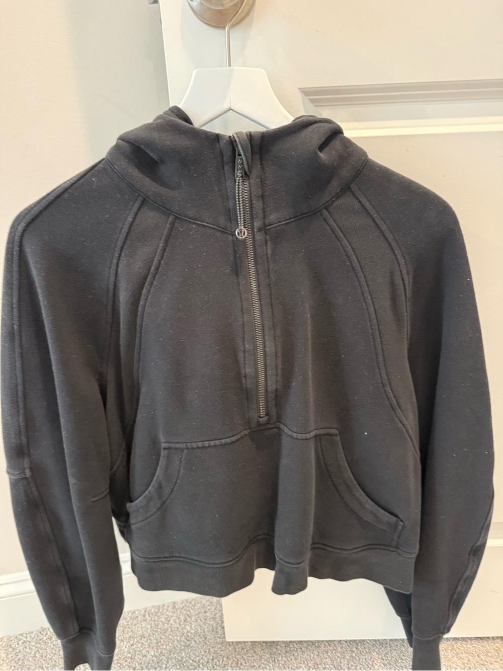 Lululemon cropped sweatshirt
